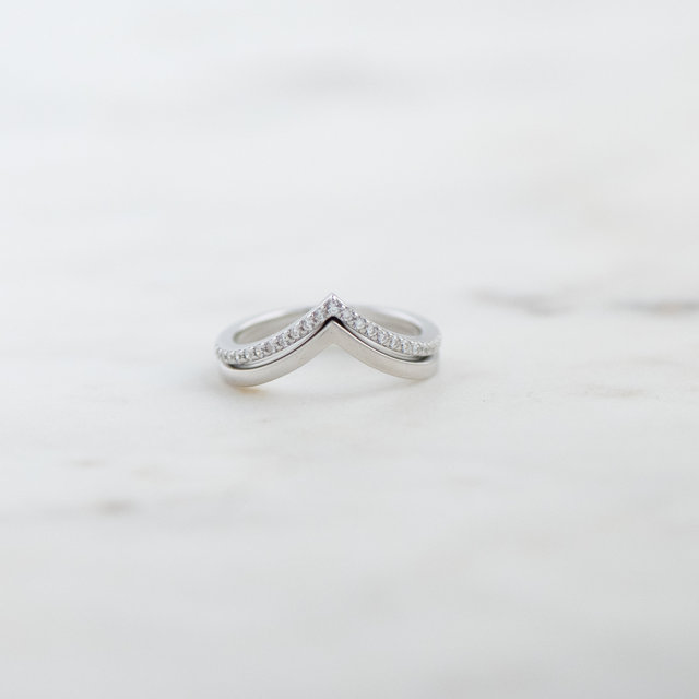 Classic Stackable Wedding Ring Women Party 925 Sterling Silver Raw Cut Diamond Gold Plated Chevron Shape Pave Setting