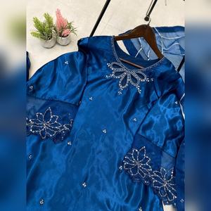 ชุดคุर्ติผ้าซาตินมอส ดีไซน์พิเศษ ประดับลูกปัดและเลื่อม พร้อมผ้าคลุมไหล่ผ้าออร์แกนซ่า สำหรับงานปาร์ตี้ ไซส์ L XL XXL - Product Image 5