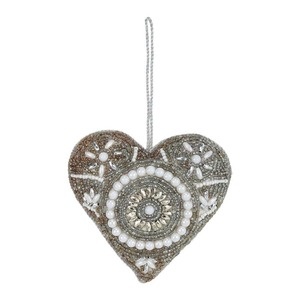 Decoración Tradicional con Bordado Zari en Forma de Corazón |   Corazón Bordado con Hilo Metálico para Colgar en Eventos y Decoración de Paredes - Product Image 1