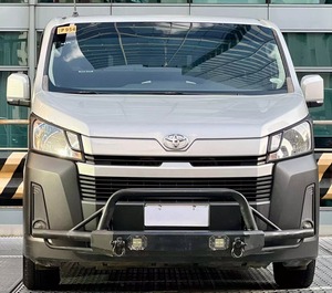 Toyota HiAce 2021 Usada en Buen Estado - Product Image 1