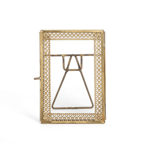 Marcos de fotos de la mejor calidad Adornos de decoración de mesa superior exclusivos Venta caliente Accesorios de vidrio y metal - Product Image 1