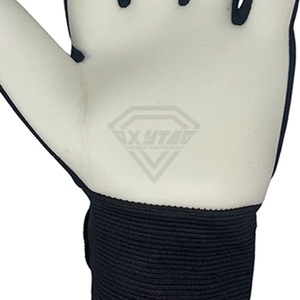 Guantes de portero de fútbol de material transpirable hechos a medida de fabricación OEM, guantes de portero de tamaño adulto a precio razonable - Product Image 6