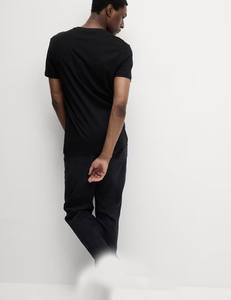 T-shirt coupe classique pour hommes fournisseur de streetwear vêtements décontractés vêtements quotidiens confortables salon salle de sport voyage approvisionnement en vrac - Product Image 3