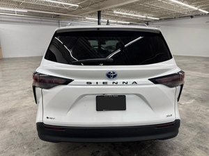 Prêt à être expédié – Toyota Sienna XLE 2025 d'occasion, 8 places, traction avant, garantie 3 ans disponible (pour usage industriel et bricolage) - Product Image 2