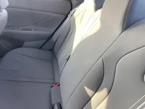 2023 Hyunda ELANTRA SEL - Product Image 3