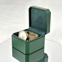 Boîte à bijoux moderne blanche en cuir PU pour bague pendentif bracelet boîte d'emballage pour mariage boîte à bague de proposition à l'intérieur marron