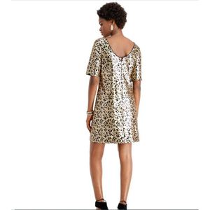 Robe fourreau jaune en satin pour femme Betsey Johnson, ornée de sequins léopard, taille naturelle, idéale pour les soirées et les demoiselles d'honneur, tailles XS à XL - Product Image 2