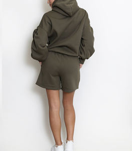 Sudadera con capucha y pantalones cortos con cremallera verde de alta calidad, conjunto de 2 piezas, sudaderas con capucha de hombro caído para mujer, ropa de calle informal, conjunto de chándal de 2 piezas - Product Image 3