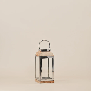 Lanterne traditionnelle en métal pour la décoration intérieure indienne, créant une élégance culturelle et un environnement d'éclairage paisible - Product Image 1