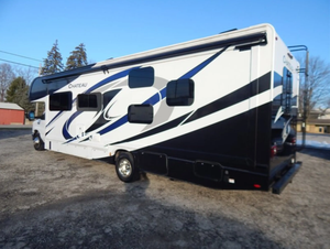 Autocaravana Usada Thor Chateau Clase C 2022-2024, Emisión Euro 5, Interiores Espaciosos para Aventuras Familiares Económicas - Product Image 3