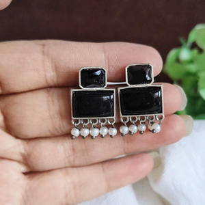 Pendientes de tuerca chapados en plata con patrón oxidado de varios colores, estilo de forma cuadrada de moda para regalo, Material principal de latón - Product Image 1