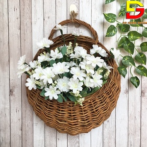 Rafraîchissez votre maison avec un panier suspendu en rotin naturel - Product Image 4