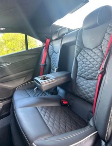 Cadillac CT4 V-Series Blackwing Sedan 4D d'occasion propre, année 2022 - Product Image 4