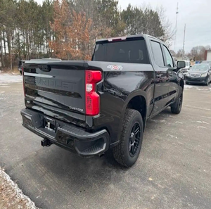 Parfait et propre affaire scellée 2022 Chevrolet Silverado 1500 - Product Image 1