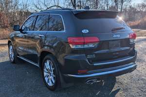 Jeep Grand Cherokee Summit 4x4 2016 Usado en Buen Estado - Product Image 3