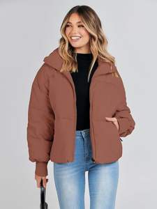 Chaqueta acolchada de punto de algodón impermeable para mujer de otoño con logotipo personalizado con capucha desmontable - Product Image 5