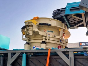 Machine à concasser à cône HP 100 155 TPH avec composants principaux engrenage de roulement de moteur et boîte de vitesses - Product Image 2