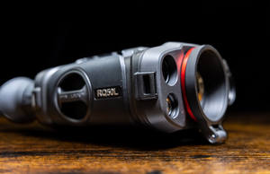 Binoculares de Imagen Térmica <span class=keywords><strong>HIKMICRO</strong></span> RAPTOR PRO RQ50L para Visualización a Larga Distancia - Product Image 6