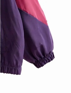 Chaqueta Cortavientos Ligera Resistente al Agua para Hombre con un Nuevo Diseño Elegante, Perfecta para Deportes y Actividades al Aire Libre - Product Image 4