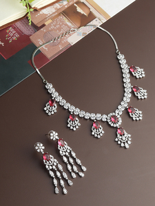 Élégant ensemble de collier AD de mariée pour femme avec boucles d'oreilles assorties disponibles à des prix d'exportation depuis l'Inde - Product Image 2