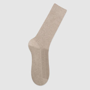 Chaussettes en coton pour hommes - Chaussettes habillées classiques de qualité supérieure mi-mollet épaisses respirantes Chaussettes côtelées coréennes ODM - Couleur unie - Product Image 6