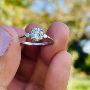 Igi แหวนเพชรกลมสำหรับงานแต่งงานและงานหมั้นแหวนทอง14K สำหรับใส่ในแล็บ - Product Image 4