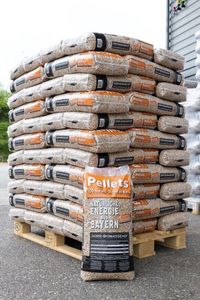 Pellets de madera de biomasa de pino de 6mm de alta calidad DIN PLUS/Patrón de palo CERTIFICADO DE disponible al por mayor - Product Image 5