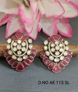 Moissanite de moda Mehandi Tops de moda y pendientes de tuerca Sku AE 115 SL/C1 - Product Image 1