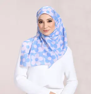 新款时尚棉薄纱印花穆斯林服装花卉设计女性戴头巾围巾杜帕塔