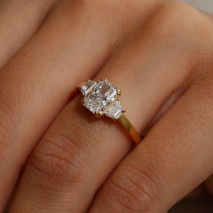 2024 Original Eternity Wedding Ring for Women Radiant Cut Diamond with GRA Certified VVS Moissanite 18K Gold - Product Image 2