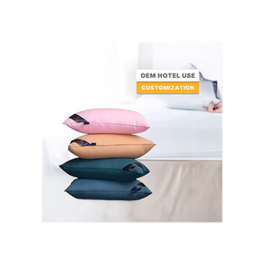 หมอนโพลีเอสเตอร์ทนทานป้องกันแบคทีเรียน้ำหนักเบาออกแบบได้เองสำหรับห้องนั่งเล่นและหอพัก - Product Image 1