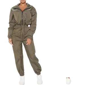 Ensemble de survêtement coupe-vent léger pour femme, veste zippée et pantalon de course et fitness en nylon, style streetwear, collection 2026 - Product Image 1