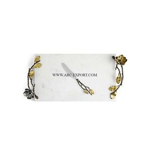 Bandeja de servicio de cocina para resorts y hoteles con cuchillos de mantequilla Mesa de gran tamaño de mármol sólido Bandeja decorativa para servir alimentos en India - Product Image 1