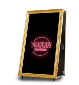 Cabina de Fotos Interactiva con Espejo Dorado para Eventos, Bodas, Aniversarios y Fiestas de Halloween - Product Image 3