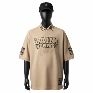 Polo para Hombre Premium, Tela Piqué de Poliéster de 220 GSM, Suave y Transpirable, Color Beige, Logotipo de Transferencia Térmica, Polo Personalizado OEM para Hombre - Product Image 1