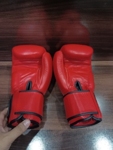 Gants de boxe en cuir professionnel pour adultes de haute qualité avec logo personnalisé BHRIGHT WAY INTERNATIONAL 10oz 12oz 14oz 16oz - Product Image 6