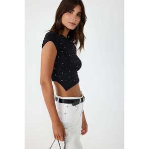 Blusa Informal Asimétrica con Adornos de Piedras y Logotipo Frontal, 100% Algodón, Manga Corta - Product Image 5