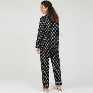 ชุดนอนผ้าฟลีซสำหรับผู้หญิง ราคาถูก คุณภาพสูง ผลิตจากโพลีเอสเตอร์/คอตตอน  รับสกรีนโลโก้ด้านหน้า ขายดี - Product Image 4