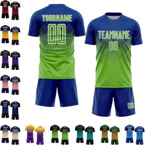 Conjunto de fútbol de manga corta transpirable Diseño de sublimación de tendencia - Product Image 6