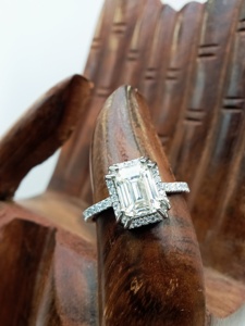 Women's 2.5ct VVS Lab Grown Emerald Cut Diamond Engagement Wedding Ring 10k 14k 18k Gold for GIA IGI Certified for Parties - Product Image 5