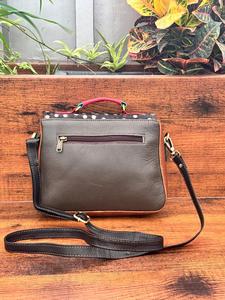 Nuevo Bolso con solapa de cuero colorido con estampado de animales para el pelo, bolso de cuero reciclado, bolso con correa para el hombro hecho a mano, bolso cruzado para mujer - Product Image 6