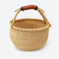 Panier de luxe rond en jonc de mer tressé à la main de Bolga, Ghana, pour rangement écologique, pique-nique et essentiels du marché