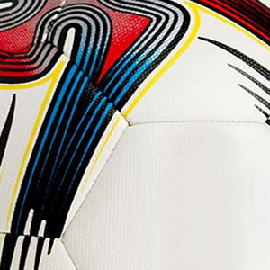 Ballon de football en cuir PU cousu à la machine de haute qualité, taille 5, ballon d'entraînement durable, motif rayé blanc, fabriqué au Pakistan - Product Image 6
