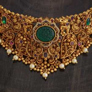 Antique Flower Chokers <b>Necklace</b> with Emerald Cut Synthetic Stones Elegant and Timeless for Women's Wedding Occasions - Product Image 3