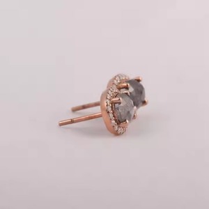 Gifts for Girlfriend Xmas: Thoughtful, Unique & Meaningful Picks