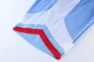 Fabricant d'uniformes de basketball, vente en gros, design personnalisé, sublimation de qualité supérieure, respirant, 100% polyester, vêtements de sport pour équipes et clubs - Product Image 6