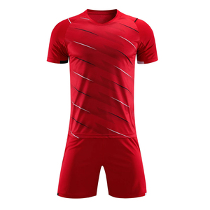 Nouvel ensemble de maillots de football pour hommes, manches courtes, uniformes de club de football, respirants, séchage rapide, shorts et maillots de football - Product Image 3