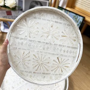 Plateau décoratif en nacre avec finition polie lisse, plateau de service en nacre avec poignées pour un transport facile - Product Image 5