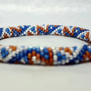 Brazalete de abeja con cuentas hecho a mano-Brazalete para mujeres y niñas - Product Image 1
