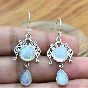 Boucles d'oreilles en cornaline renouvelée, laiton plaqué argent, bijoux vintage faits à la main, certifiées IGI, HARI OM CREATIONS, saison estivale, mariage - Product Image 1